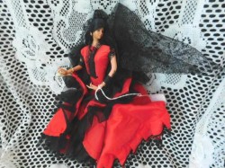 spanish red tag